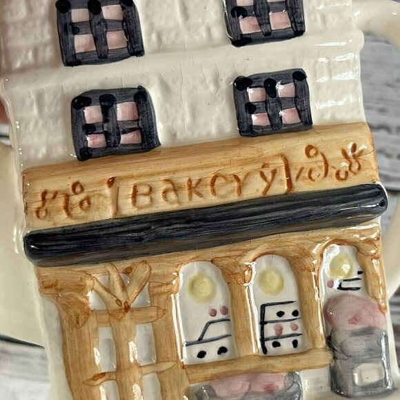 Vintage Ceramic Bakery House Village Novelty Figurine Tea Pot w Lid 7" - Picture 12 of 12